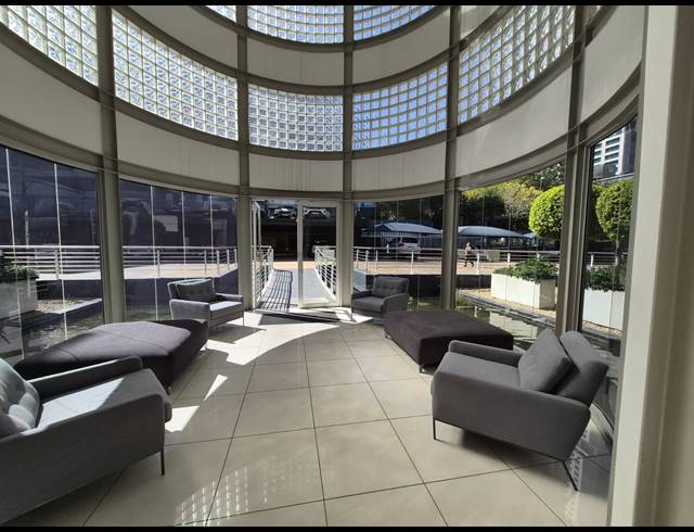899M² OFFICE TO LET IN SANDTON CENTRAL